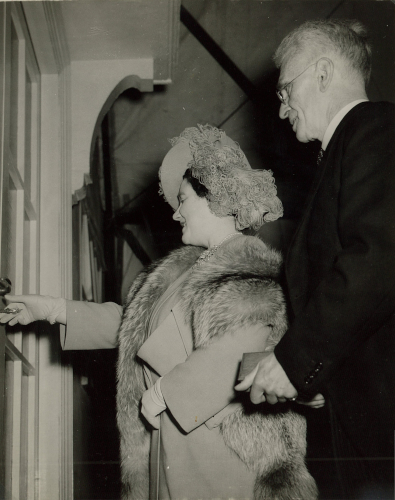 Opening of the temporary Library by Queen Elizabeth, 1946