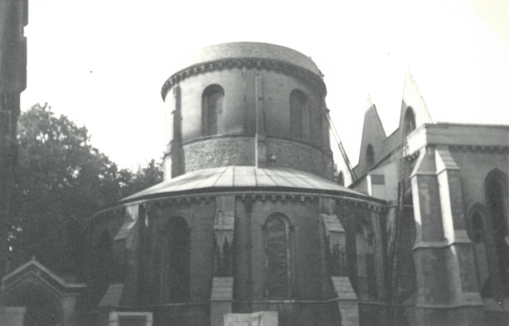 Photograph of the exterior of Temple Church with a roofless Round Nave, c.1941 (MT/19/PHO/12/2/12)